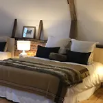 Chateau De Πανσιόν 4*