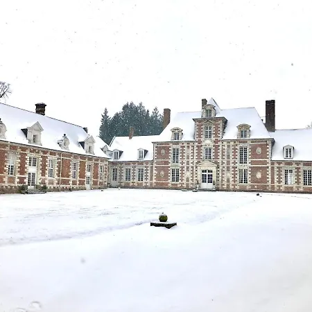 Chateau De *