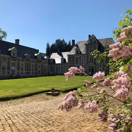 Chateau De *