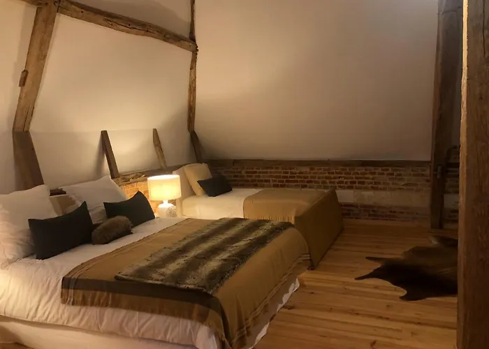 Guest house Chateau De 4*