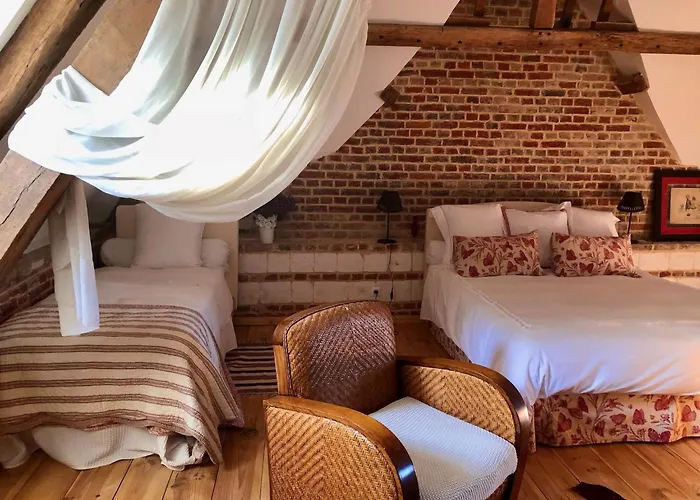 Chateau De Vauchelles-les-Domart