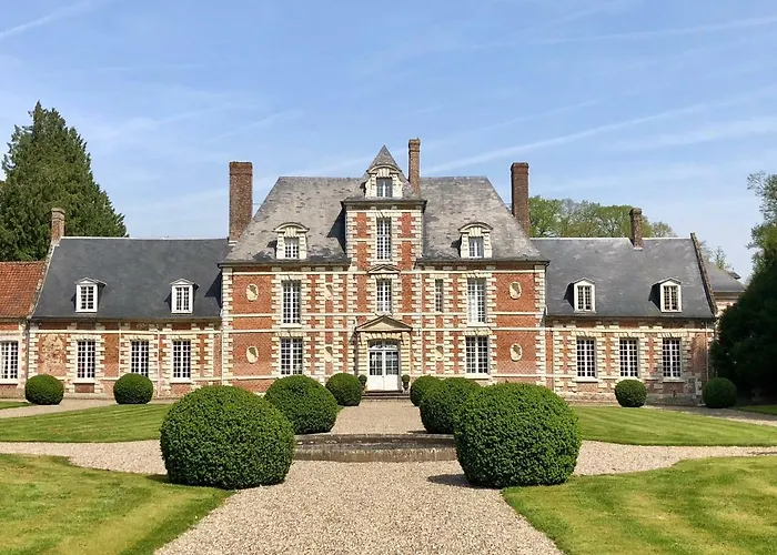 Guest house Chateau De 4*