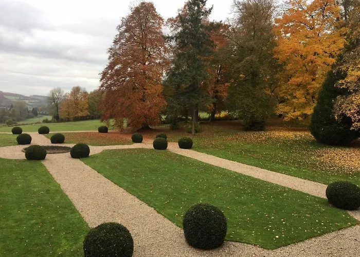 Guest house Chateau De 4*